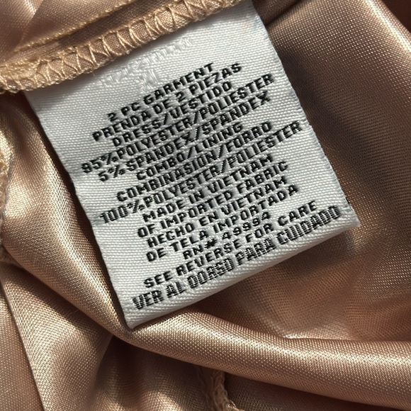 R&M Richards large black and tan dress with gold sparkled details - Picture 8 of 8